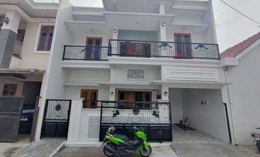 Rumah solo gentan baki dekat Safira purbayan luwes pajang