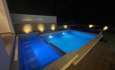 Hogar Contemporáneo en San Diego Alcalá, Ixtapan