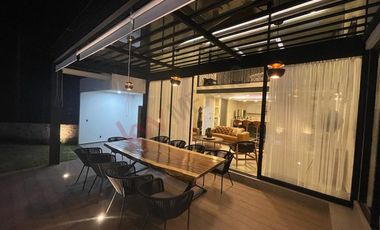 Hogar Contemporáneo en San Diego Alcalá, Ixtapan