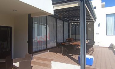 Hogar Contemporáneo en San Diego Alcalá, Ixtapan
