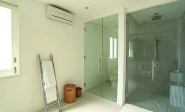 Villa Mewah Tepi Pantai Ketewel Luas dan Strategis