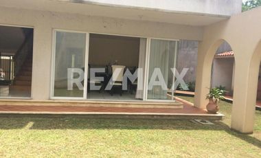 CASA EN VENTA - (3)