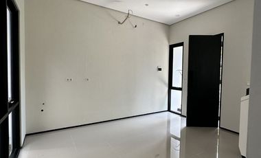Dijual Town House 2 Lantai di Araya, Malang