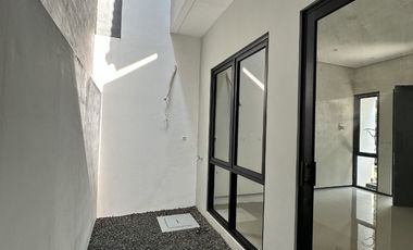 Dijual Town House 2 Lantai di Araya, Malang