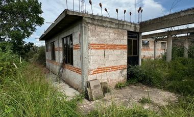 Bodega multiusos a pie de carretera en Venta sobre Carretera Huichapan, Hidalgo.