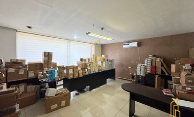 Amplias oficinas en venta