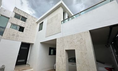 Casa en venta | Montecristo | 3 habitaciones | Amueblada.