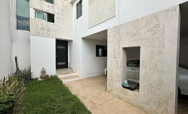 Casa en venta | Montecristo | 3 habitaciones | Amueblada.