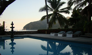 Manzanillo, Colima, Club Santiago Hermosa Casa Amuebla a pie de playa