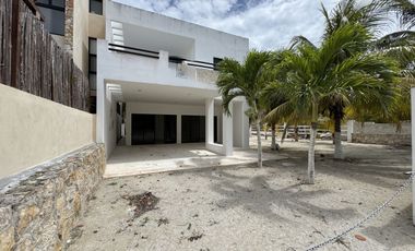 CASA EN VENTA EN SEGUNDA FILA EN LA PLAYA, SAN BENITO