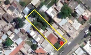 Casa en venta - 3 Dormitorios 2 Baños 4 Cocheras - 500Mts2 - Bernal Oeste
