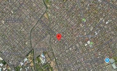Casa en venta - 3 Dormitorios 2 Baños 4 Cocheras - 500Mts2 - Bernal Oeste