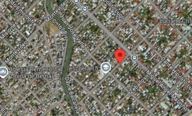 Casa en venta - 3 Dormitorios 2 Baños 4 Cocheras - 500Mts2 - Bernal Oeste