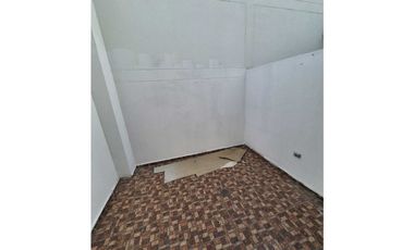 En venta Casa de 2 Niveles en Ciudad jardín - Barranquilla Norte