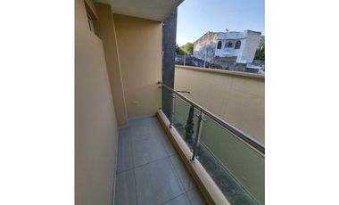 En venta Casa de 2 Niveles en Ciudad jardín - Barranquilla Norte