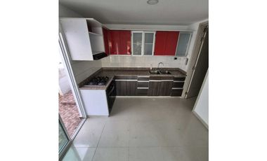 En venta Casa de 2 Niveles en Ciudad jardín - Barranquilla Norte