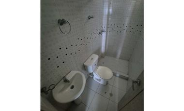 En venta Casa de 2 Niveles en Ciudad jardín - Barranquilla Norte