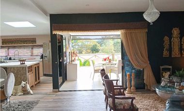 Espectacular casa finca en exclusiva unidad cerrada en La Ceja