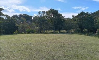 Espectacular casa finca en exclusiva unidad cerrada en La Ceja