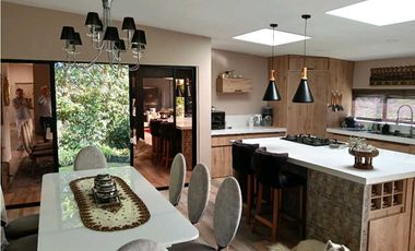 Espectacular casa finca en exclusiva unidad cerrada en La Ceja