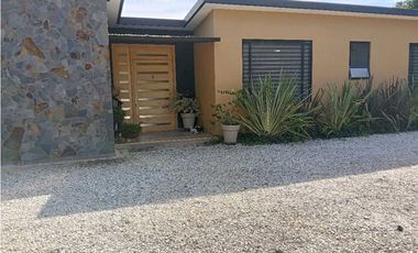 Espectacular casa finca en exclusiva unidad cerrada en La Ceja