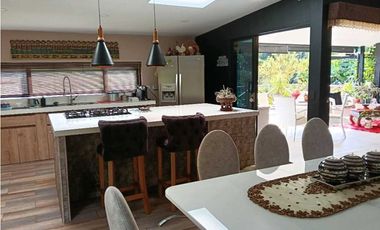 Espectacular casa finca en exclusiva unidad cerrada en La Ceja