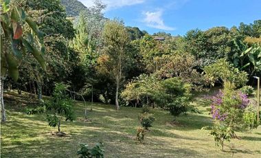 Espectacular casa finca en exclusiva unidad cerrada en La Ceja