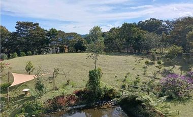 Espectacular casa finca en exclusiva unidad cerrada en La Ceja