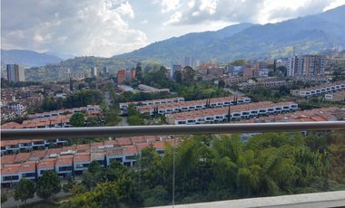 Apartamento en venta en La Estrella, sector Toledo con vista MGE