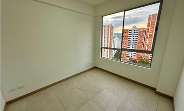 Apartamento a la venta en Sabaneta en piso alto