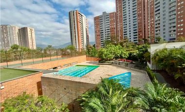 Apartamento a la venta en Sabaneta en piso alto