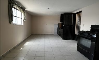 Local con amplio terreno en renta. Colonia Salvarcar Juárez Chih.