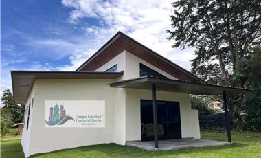 VENTA DE CASA EN ALTO BOQUETE  CUENTA CON 600METROS