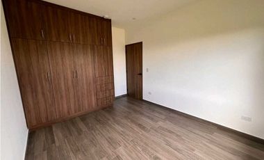 VENTA DE CASA EN ALTO BOQUETE  CUENTA CON 600METROS