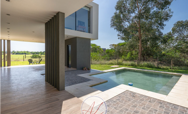 Casa en Ecuestre - Costa Esmeralda