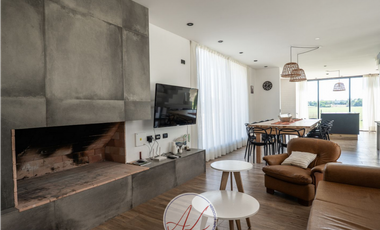 Casa en Ecuestre - Costa Esmeralda