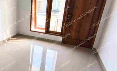 Rumah 2 Lantai Siap Huni Perum Grand Wipasena Sidoarum Jogja