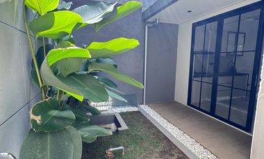 DISEWAKAN RUMAH SIAP HUNI 2 LANTAI DI JLN SUMENEP ANTAPANI BANDUNG