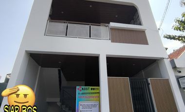 Langka Jarang Ada. Terbaik Ready Lagi Kost Wiyung Roi 12 persen dekat Unesa