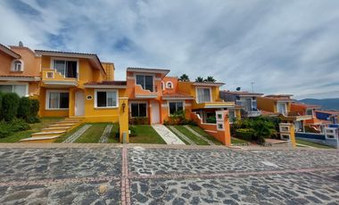 Casa en Fraccionamiento en Burgos Bugambilias Temixco - LLR-143-Fr