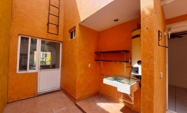 Casa en Fraccionamiento en Burgos Bugambilias Temixco - LLR-143-Fr