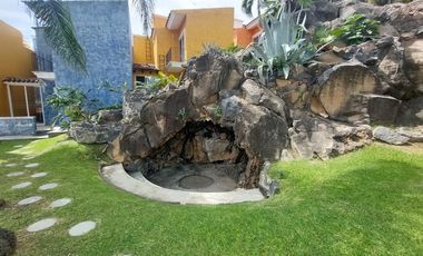 Casa en Fraccionamiento en Burgos Bugambilias Temixco - LLR-143-Fr
