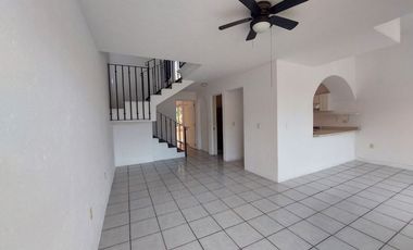 Casa en Fraccionamiento en Burgos Bugambilias Temixco - LLR-143-Fr