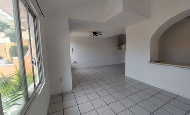 Casa en Fraccionamiento en Burgos Bugambilias Temixco - LLR-143-Fr