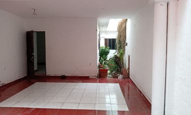 Propiedad en Venta en El Porvenir Jiutepec | Casa con Local Comercial y 2 Departamentos para Inversión