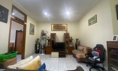 Dijual Rumah 5 kamar tidur di Mainroad Setraduta Raya Bandung Utara