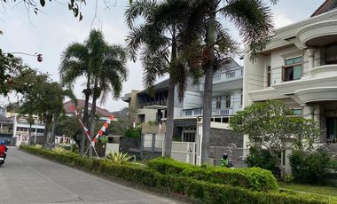 Dijual Rumah 5 kamar tidur di Mainroad Setraduta Raya Bandung Utara