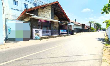 Rumah Klasik sangat Strategis Dekat Mangkunegaraan Banjarsari Solo