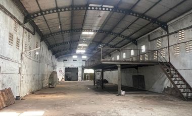 Dijual Cepat, Murah, Rumah dan gudang NGRONGGO KEDIRI