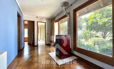 Casa en Venta en DANIEL DE LA VEGA CON ECHEQÑIQUE